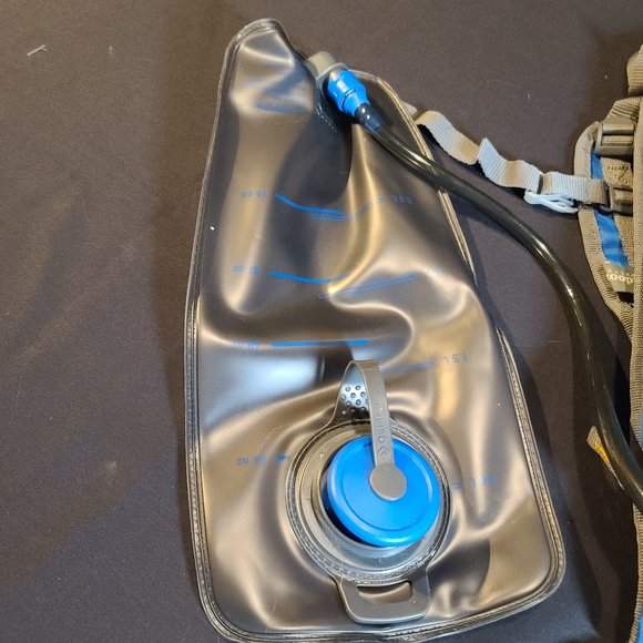 Camel Pack - Picture 2 of 5